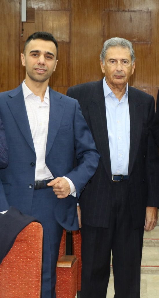 استاد نمونه - دکتر مقداد قاسمی گرجی - جراح عروق - علوم پزشکی شیراز